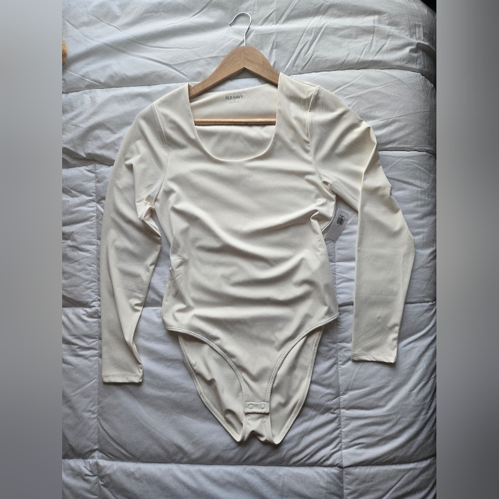 Old Navy Cream Long Sleeve Bodysuit